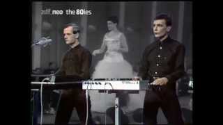 Kraftwerk  Das Model Na Sowas  ZDF German Television original transmission 29031982 [upl. by Ev]